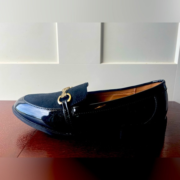 Faux Leather Women’s Loafers Size 9 NEW - Picture 2 of 3
